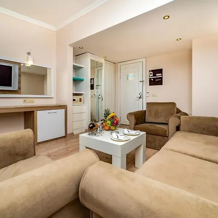 Semesteranläggning (resort) Amara Club Marine Nature 5*